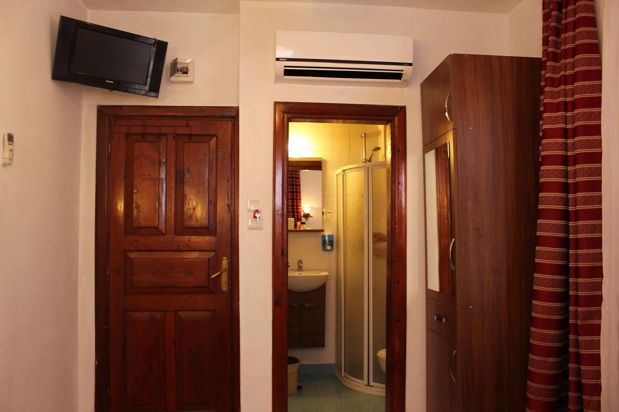 Sabah Pansiyon Antalya Exterior foto